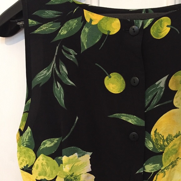 Black Fruit Print Square-neck Button Up Tank Top - Picture 4 of 6